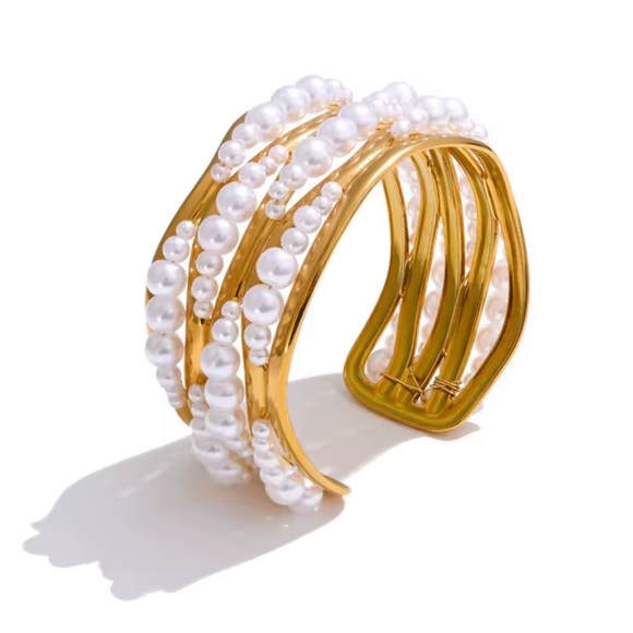 ZARA cuff Gold and White Pearl Bracelet - Picture 3 of 5